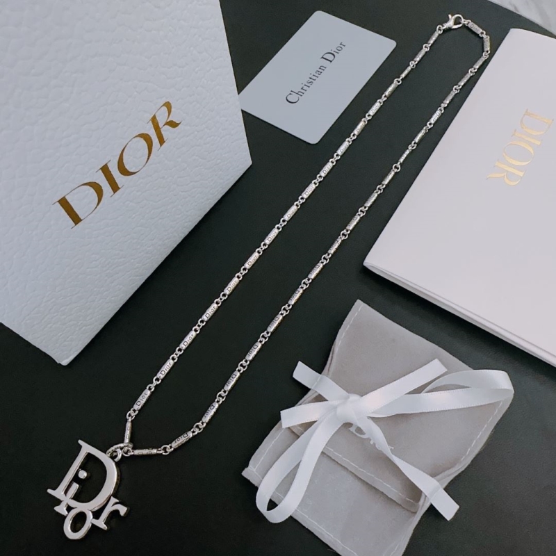 chr1st1an D10r necklaces